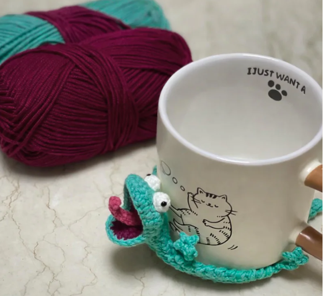 Crochet Frog Mug Hugger – PDF Pattern
