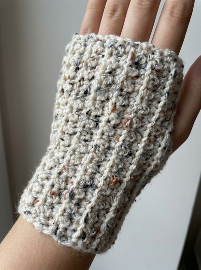 Chamomile Field Crochet Fingerless Gloves Pattern - close-up of the raised ribbed tweed crochet texture